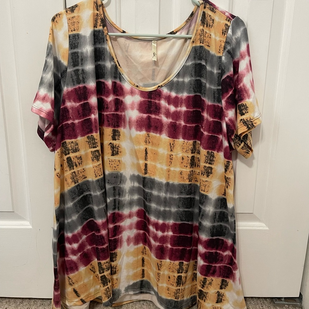 Tie Dye Top | Flowy